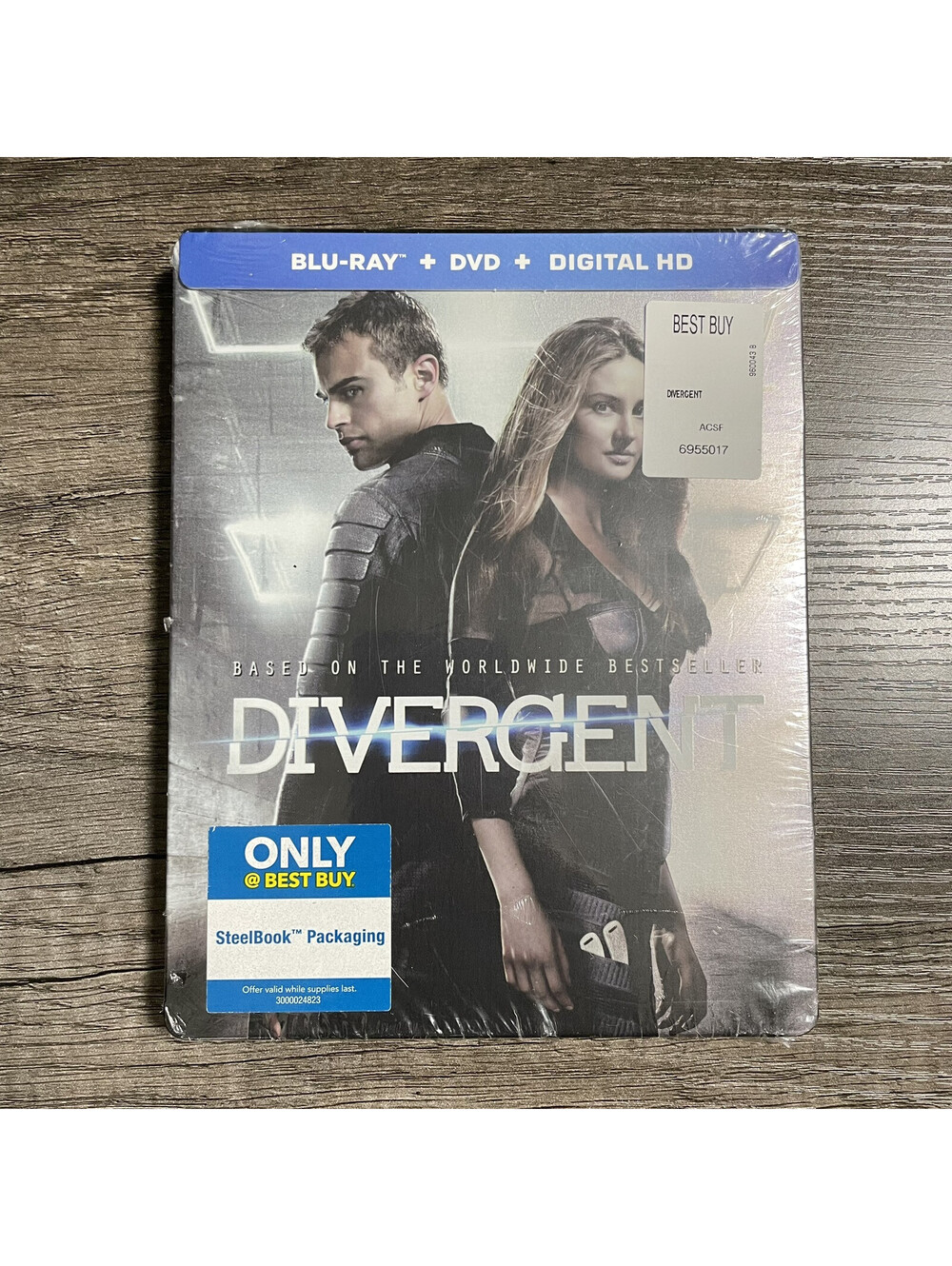 Divergent Movie STEELBOOK (Blu-ray/DVD, 2014) Has Damage SHIPS FAST